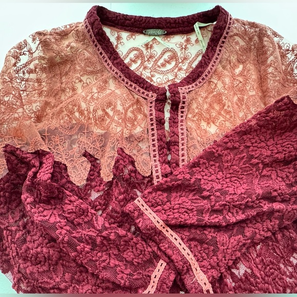 Gimmicks by BKE Lace Floral Cardigan Size Small - Picture 7 of 11